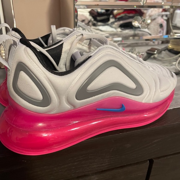 Nike Air Max 720 Platinum/Pink Blast 7 Youth - Picture 2 of 6
